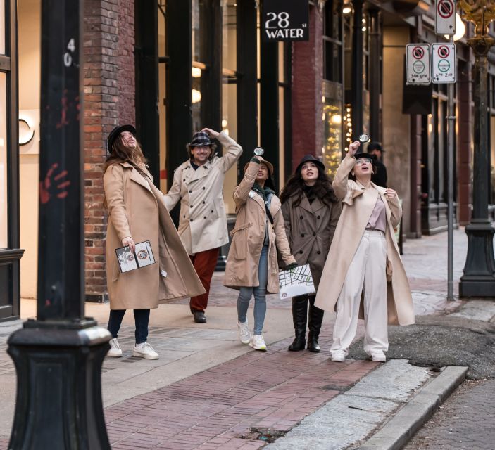 Vancouver: Explore Gastown With an Outdoor Murder Mystery
