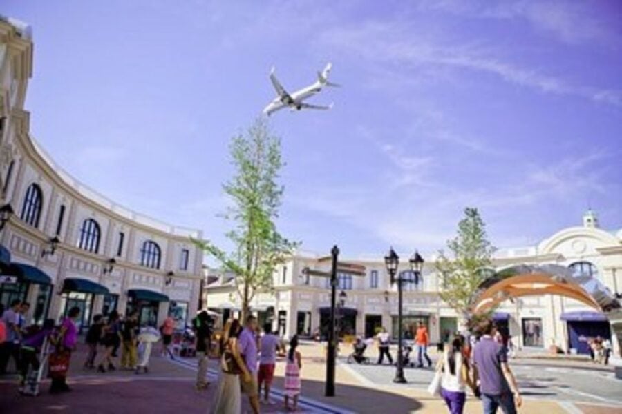 Vancouver Lay Over Shopping - Mc Arthur Glen Designer Mall - Tour Overview and Pricing