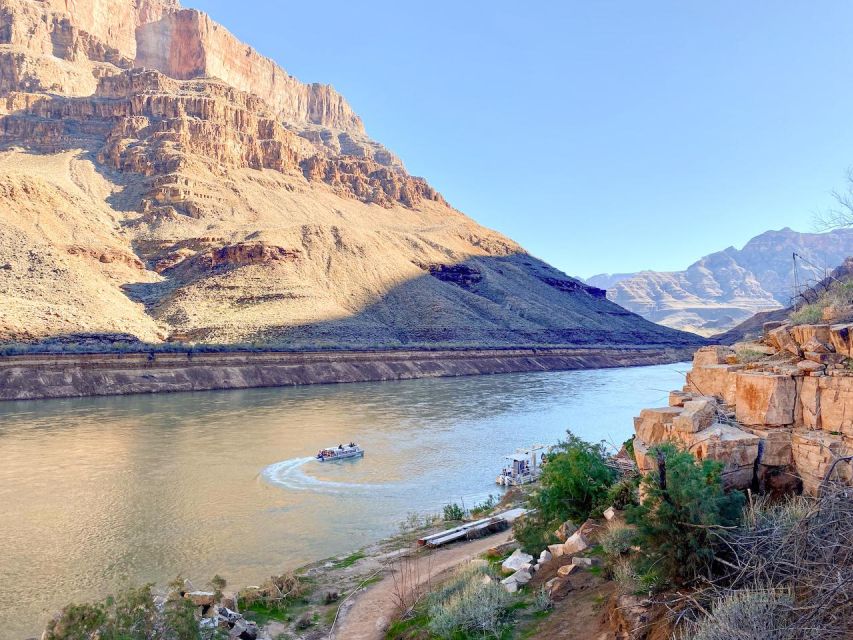 Vegas: Grand Canyon Airplane, Helicopter and Boat Tour