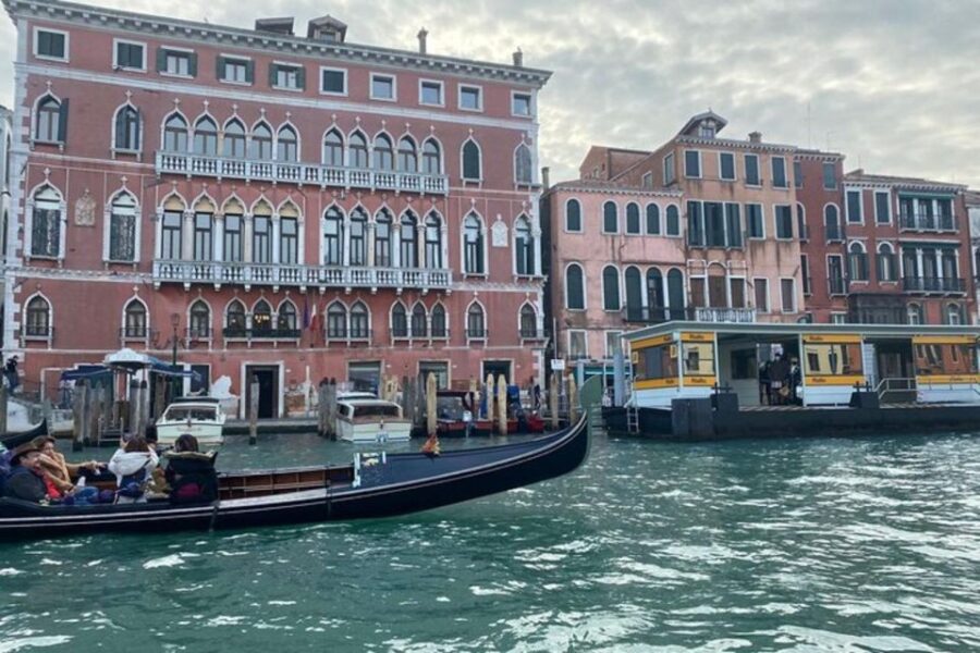 Venice LUXURY Private Day Tour With Gondola Ride From Rome - Tour Overview