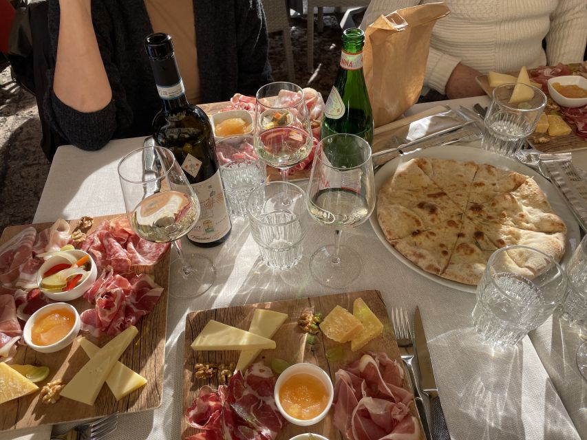 Verona: Food Tasting and Walking Tour With Cable Car