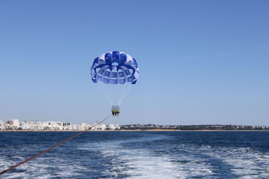 Vilamoura Marina: Parasailing