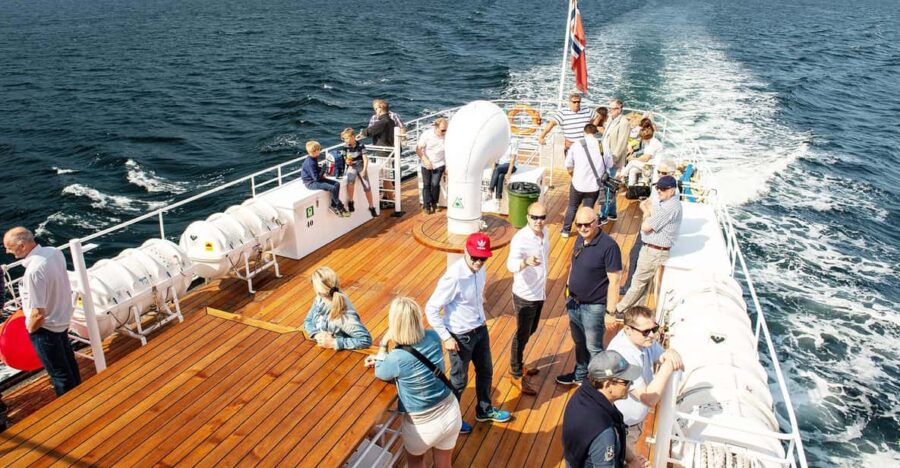 Vintage Fjord Cruise and Wine Tasting With Sommelier