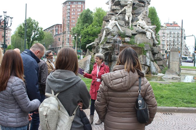 Walking Tour in Small Groups in English - Tour Overview and Details