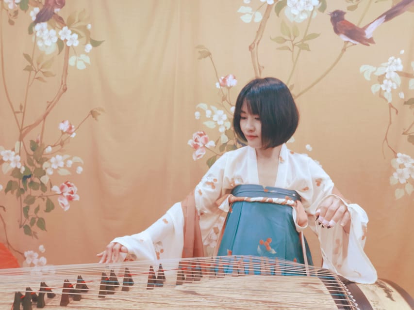 Wear Hanfu and Play Guzheng