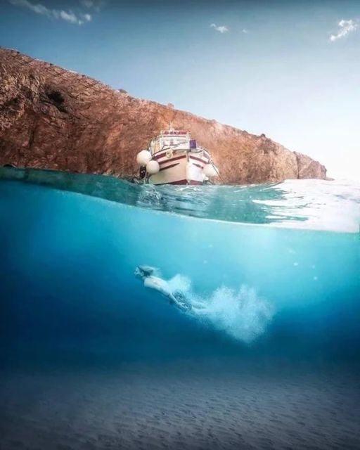 Wild Bays: Swimming and Snorkeling With Captain Bobo (3,5h)
