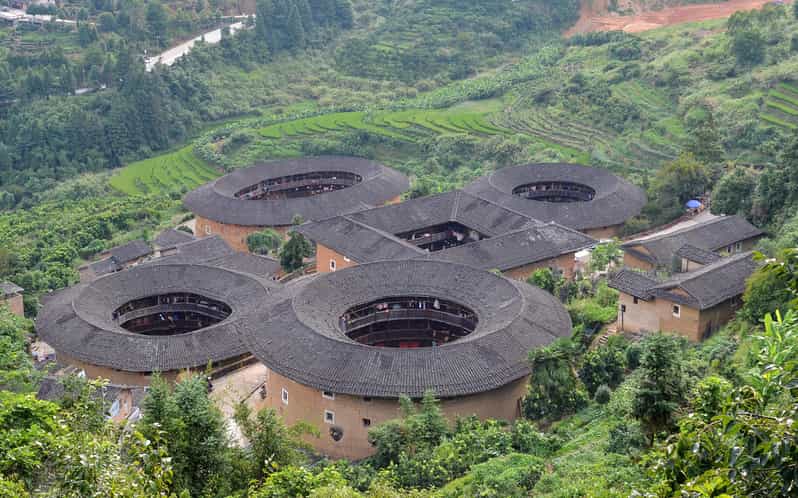 Xiamen: Tianluokeng Tulou Private Day Tour With Lunch