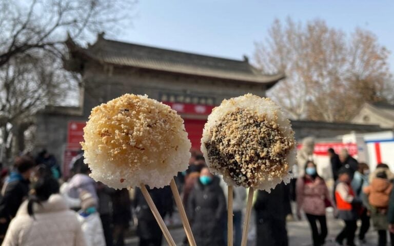 Xian: Bell Tower Food Walking Tour With Local Guide