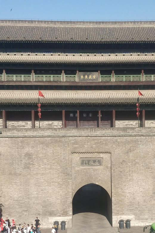 Xian Day Tour to Terracotta Army, City Wall, Pagoda Muslim