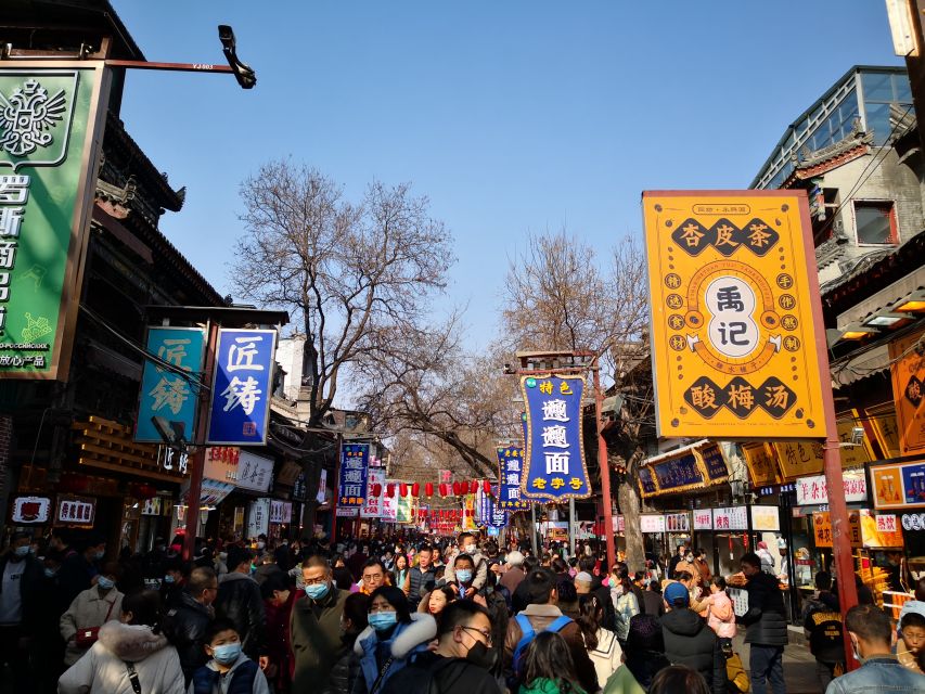 Xian: Terracotta Warriors & Street Food Full-Day Tour