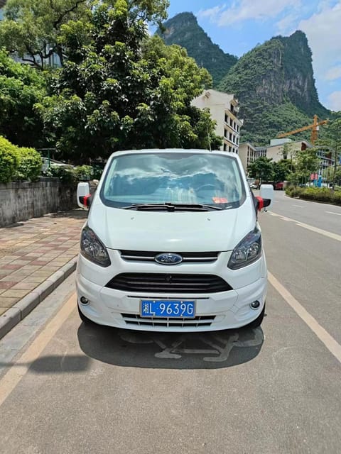 Yangshuo Hotel to Guilin Liangjiang Airport( Kwl)