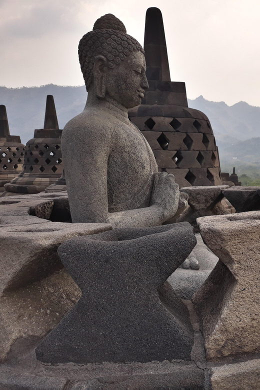 Yogyakarta: Borobudur, Merapi Jeep Tour, and Prambanan