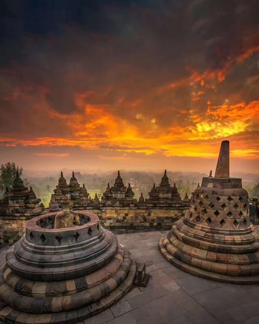 Yogyakarta: Borobudur, Merapi Volcano & Prambanan Temple
