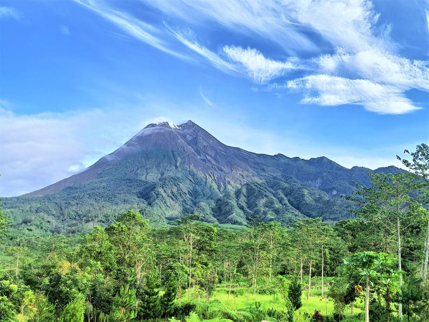 Yogyakarta: Mount Merapi and Pindul Cave Tubing Day Tour