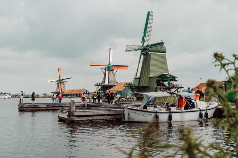 Zaanse Schans: the Windmills Village Tour in Italian