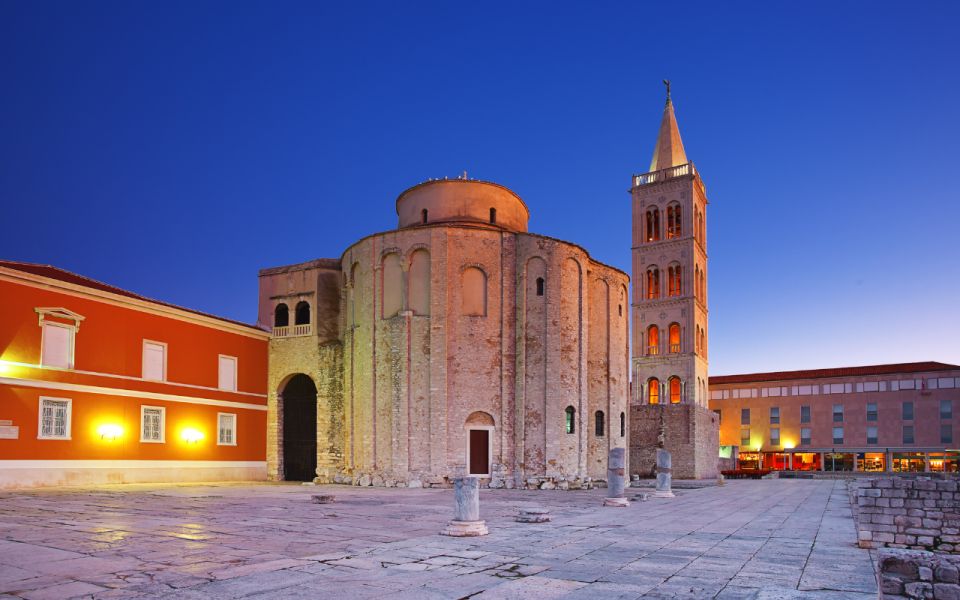 Zadar: Evening Walking Tour Of The Old Town