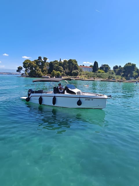 Zadar: Half Day Tour With Luxury Speedboat