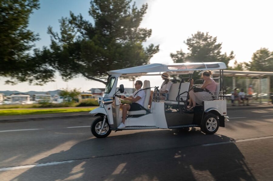 Zadar: Panorama Guided Tour by Tuk-Tuk