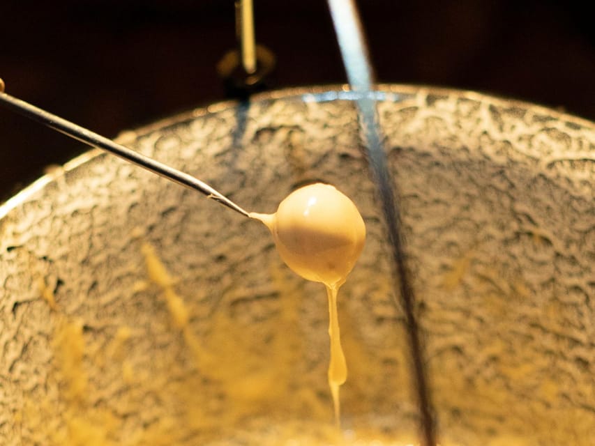 Zermatt: Outdoor Fondue Fun Experience Under the Stars
