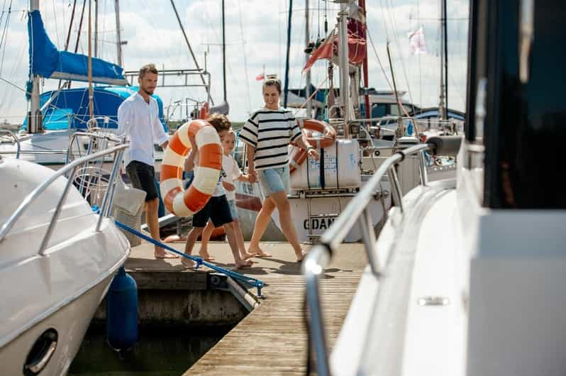 Gdańsk: Unforgettable Yacht Charter With Skipper - Yacht and Services