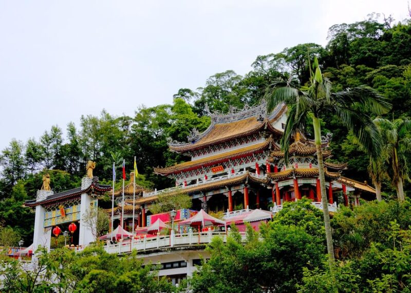 Sip & Savor: 🚠 Maokong Tea & Shenkeng Tofu Private Day Tour - Maokong Mountain Experience
