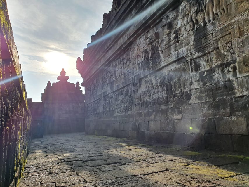 Yogyakarta: 2 Days Jomblang Cave Borobudur Prambanan Trips