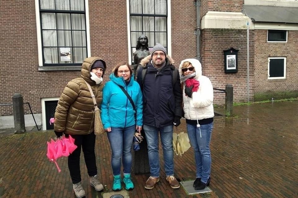 Amsterdam: Must-See Attractions Guided Walking Tour - Itinerary Highlights