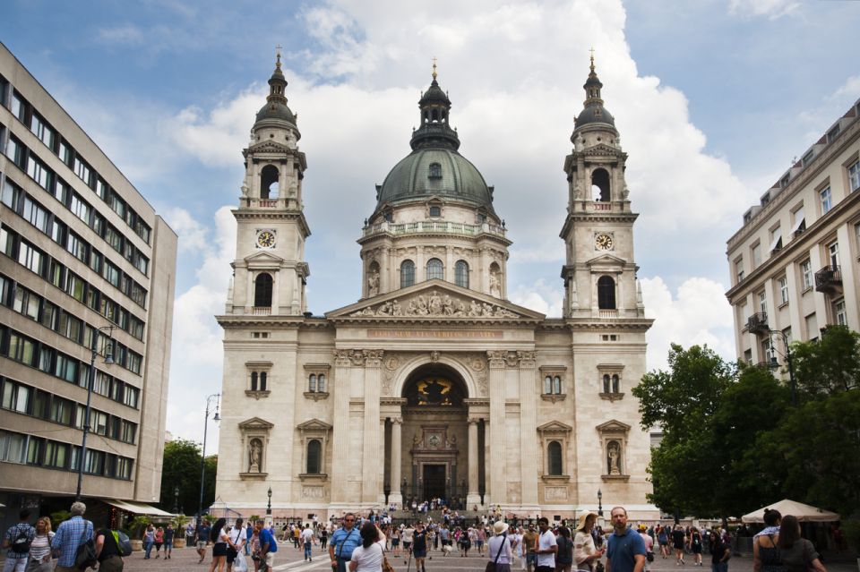 Budapest: City Center Walking Tour - Experience and Guide