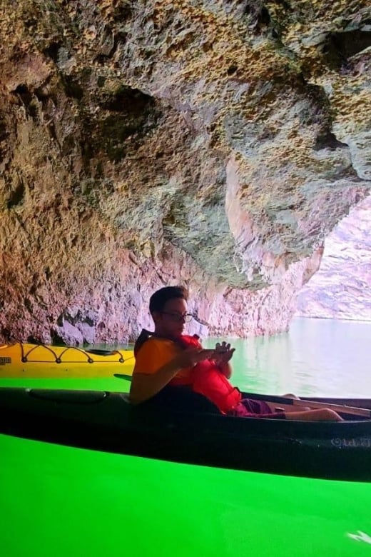 Emerald Cave: Kayaking Tour With Guide & Hike To CR Overlook