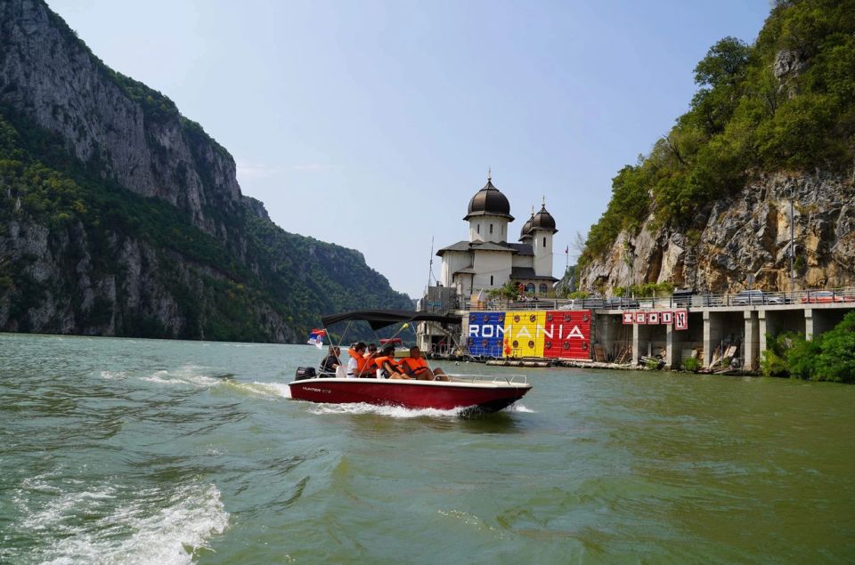 Iron Gate: Golubac Fortress, Lepenski Vir and Boat Cruise - Golubac Fortress