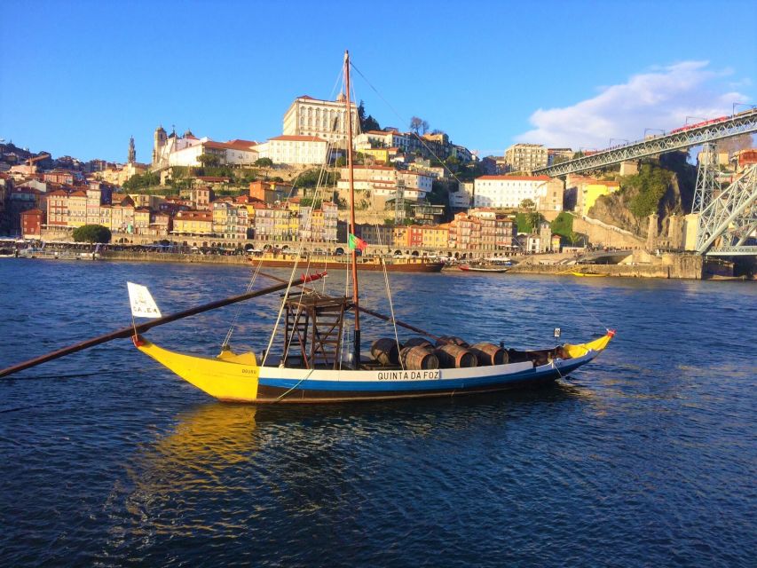 Porto: Historic City Center Walking Tour - Guide and Group Information