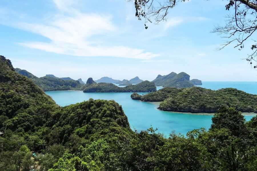 Wonder at Ang Thong Marine Park From Samui