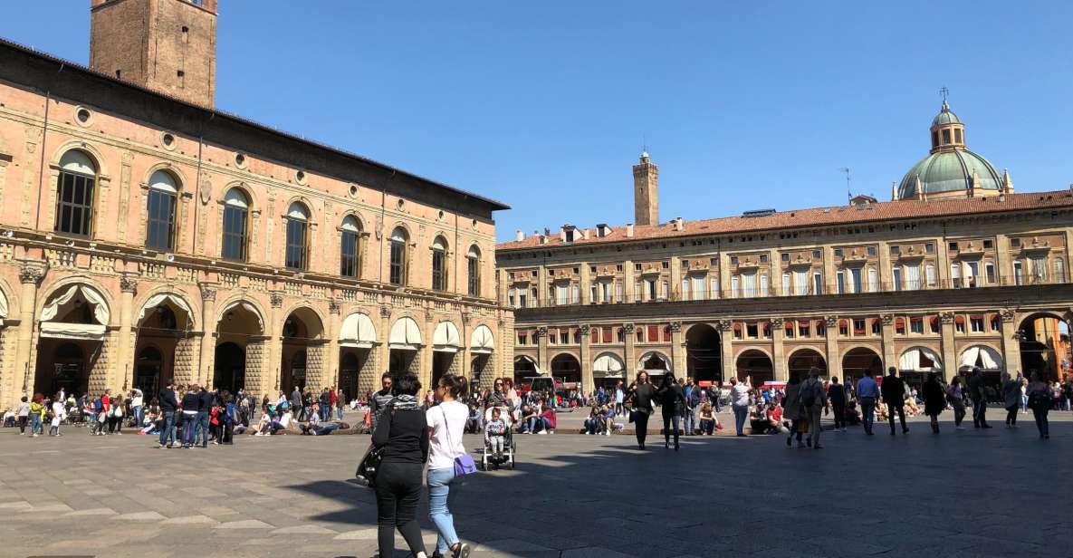 Bologna: Guided Architecture Walking Tour - Archiginnasio Palace