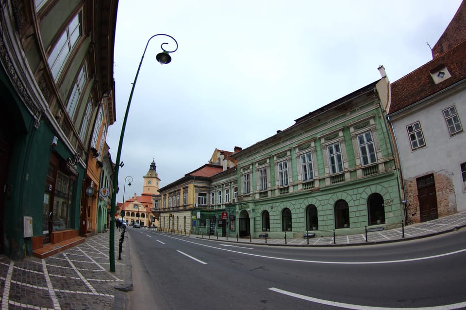 Brasov: Guided City Walking Tour With Wine - Wine Tasting