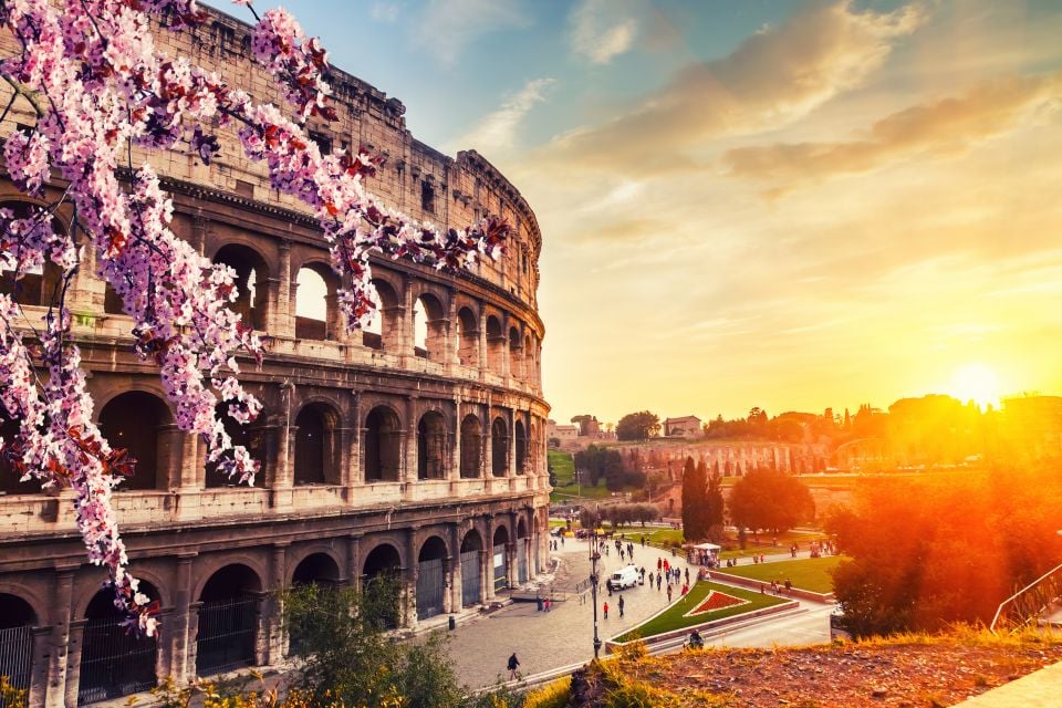 Colosseum and Ancient Rome 3-Hour Private Tour - Colosseum Guided Tour