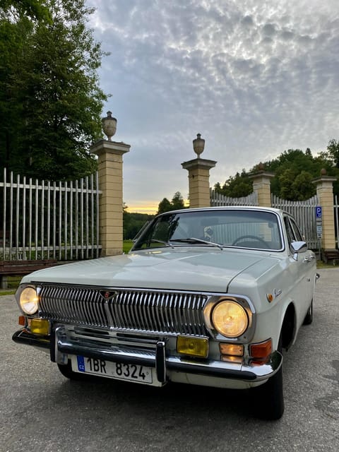 🚘 5h Road Trip in Vintage Car KRUMLOV~HLUBOKA~HOLASOVICE - Notable Sites