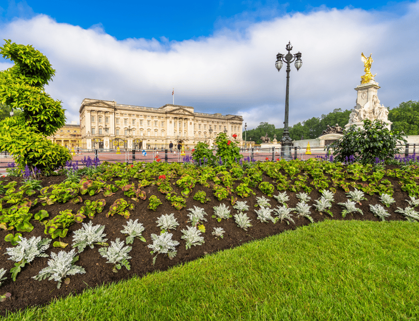 London: Buckingham Palace and Royal London Walking Tour - Meeting Point and Return