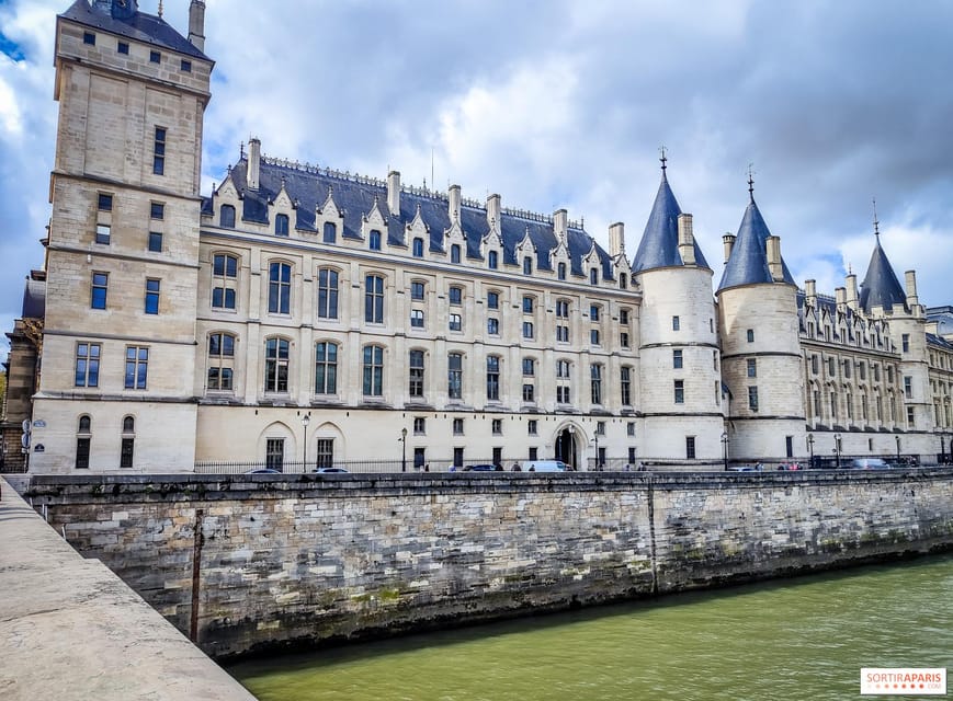 Paris: Notre Dame and City Center Tour With a Local Guide - Booking Information