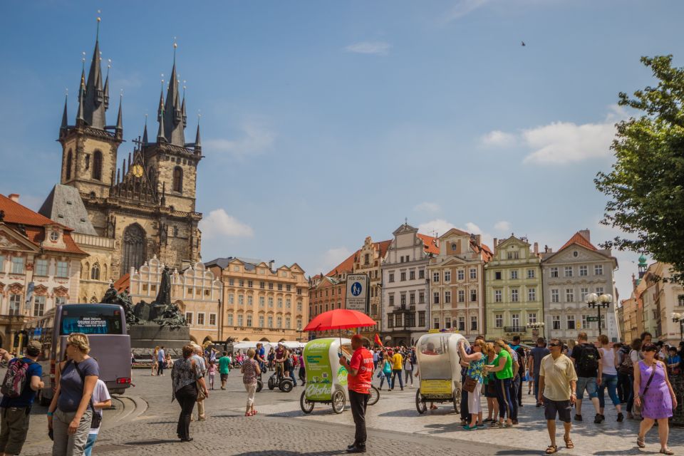 Prague: Big Bus Hop-on Hop-off Tour and Vltava River Cruise - Meeting Point and Accessibility