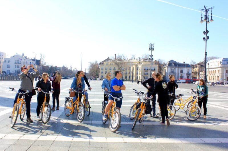 Budapest ❤️Winter Bike Tour With Coffee Stop❤️ - Explore Downtown Budapest