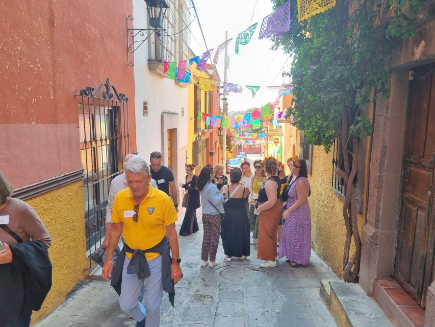 Historical & Cultural Walking Tour of San Miguel De Allende - Jardín Allende