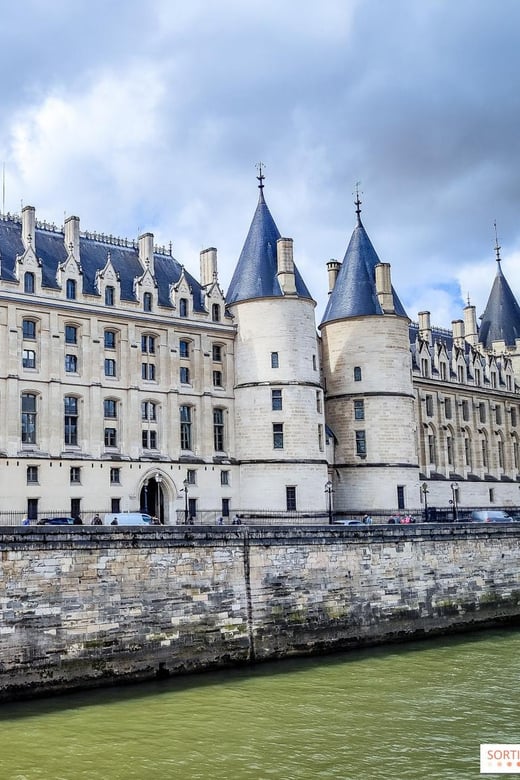 Paris: Notre Dame and City Center Tour With a Local Guide - Additional Information