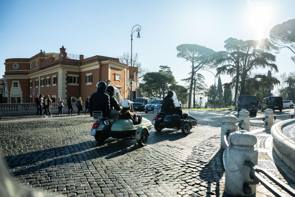 Rome: Day and Night Private Vespa Tour With Hotel Pickup - Complimentary Prosecco or Soft Drinks