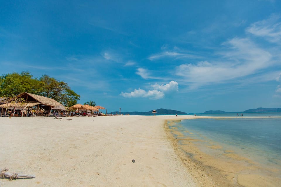 Koh Samui: Pig Island Day Tour by Speedboat - Pig Island Experience