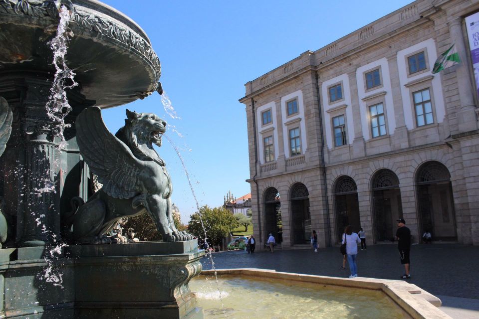 Porto: Historic City Center Walking Tour - Discovering Hidden Gems and Local Crafts