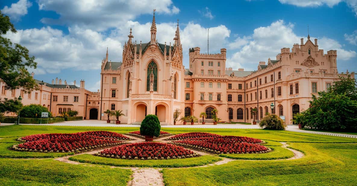 4 Castles Private Day Trip From Vienna to South Moravia - Important Information