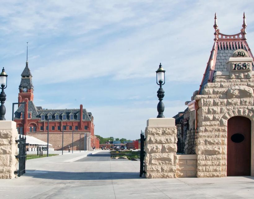 Chicago Historic Pullman Company Town Private Walking Tour