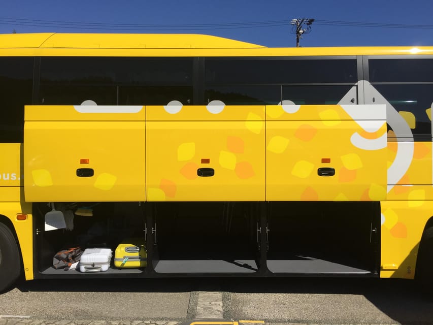 Kanazawa via Shirakawa-Go Bus Transportation From Takayama