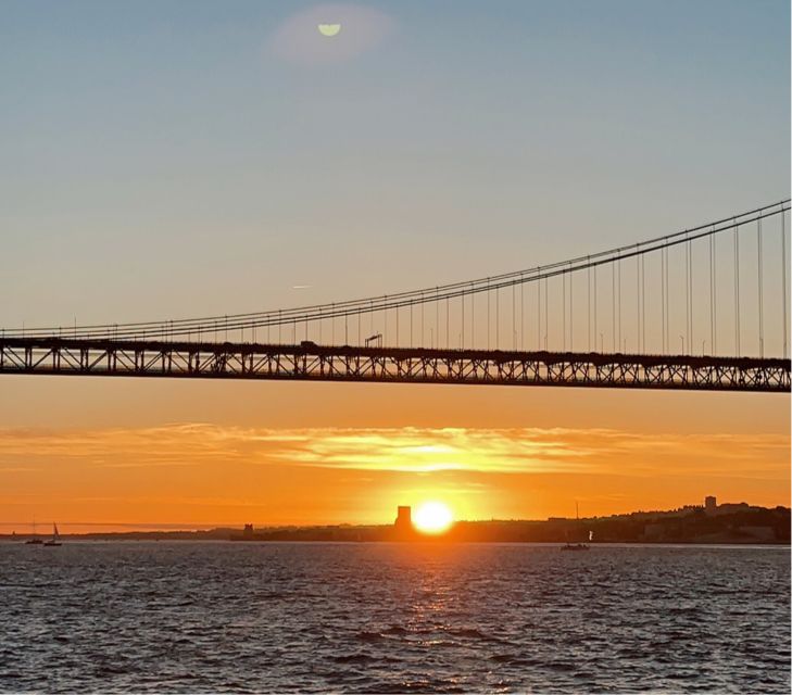 Lisbon: Sunset Tagus River Cruise With Welcome Drink - Frequently Asked Questions