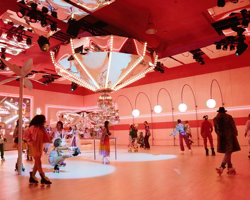 Amsterdam: WONDR Experience and Roller Dreams Combo Ticket